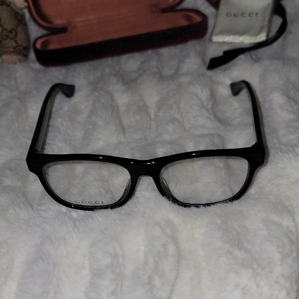 Gucci‎ Black Glasses - Picture 4 of 5